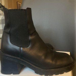 L'Intervalle Leather Chelsea Boots - 38